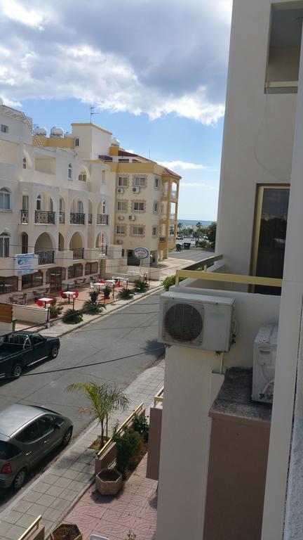 Pasianna Hotel Apartments Larnaca Exterior photo